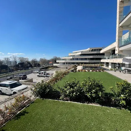 Appartement Tiny With View